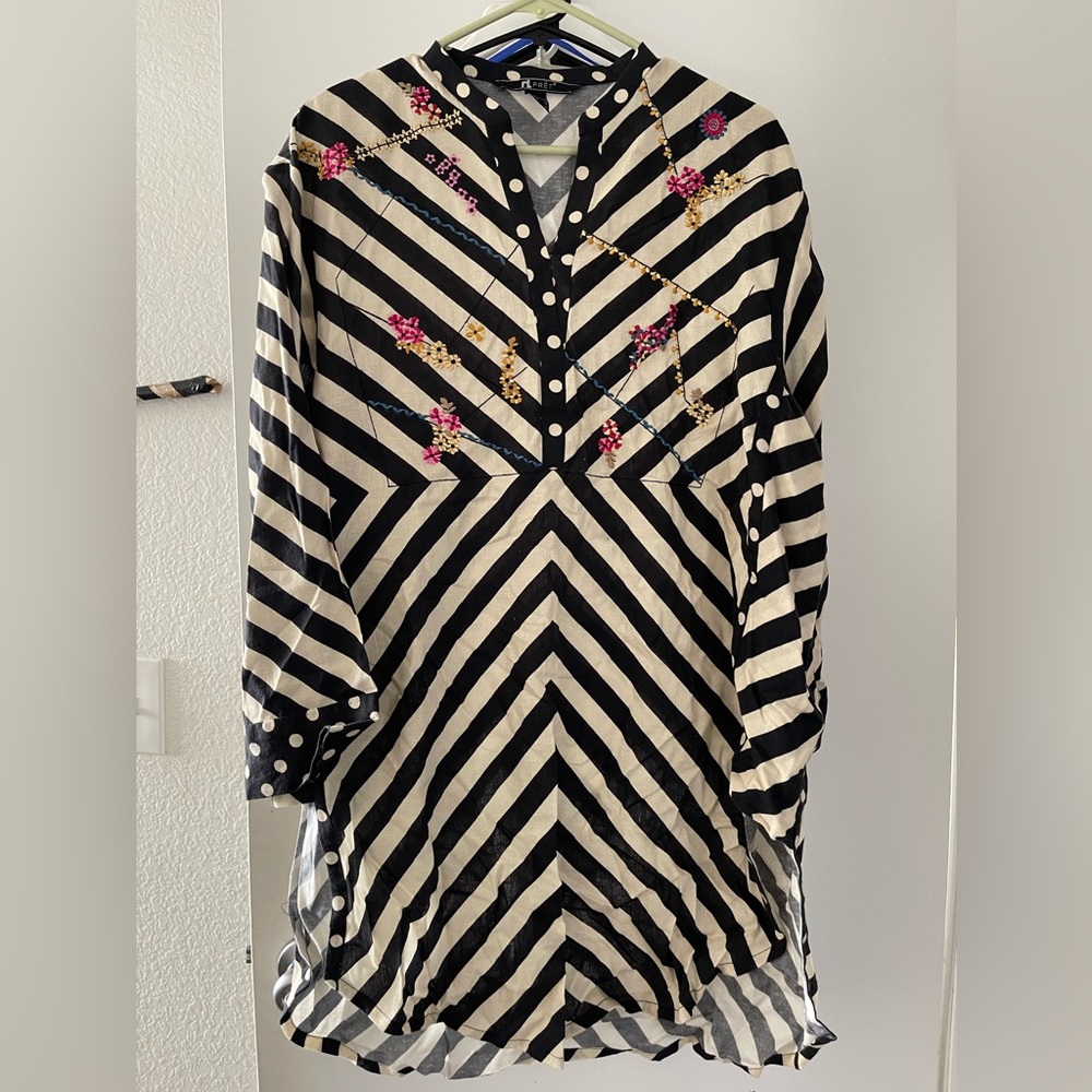 Nice Kurta Kurti Top Desi Pakistani Brand